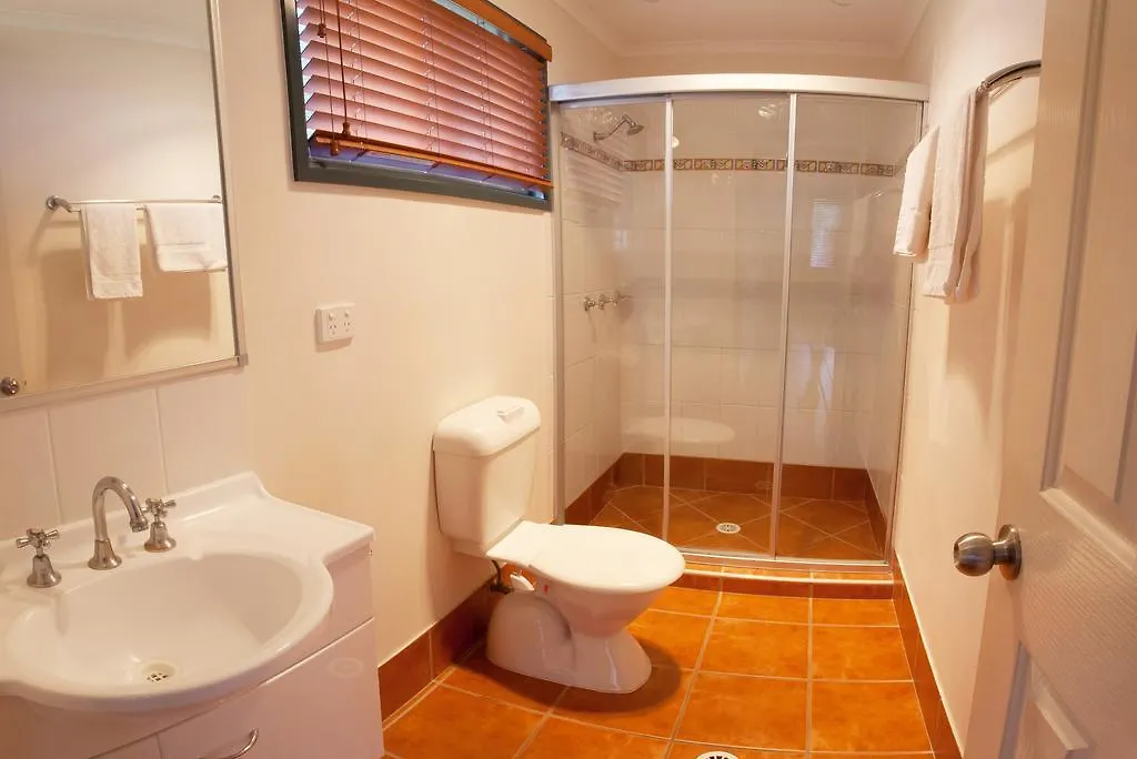 Cairns Crystal Cascades Holiday Park 4*,