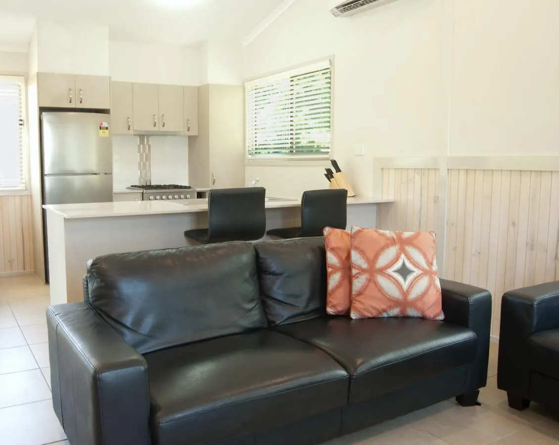 Cairns Crystal Cascades Holiday Park 4*,  Австралия